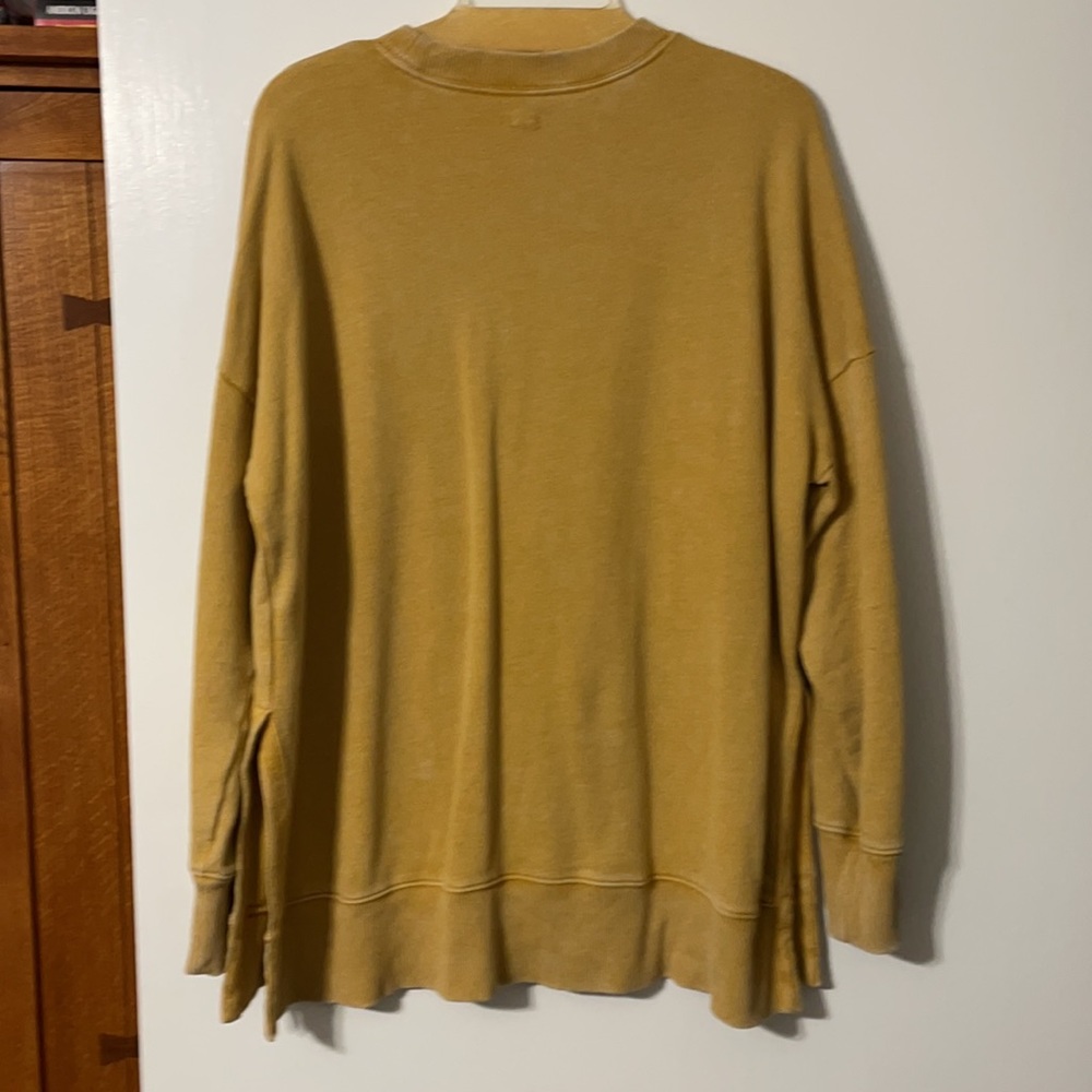 Sweatshirt - Picture 2 of 3